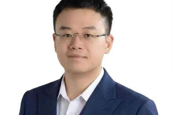 硬氪專訪 | 羅劍嵐:機器人真正的Scaling Law,發生在真實部署閉環裡