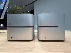LM Studio 與蘋果合作,成功用四臺 Mac Studio 運行萬億參數 Kimi K2.6 大模型