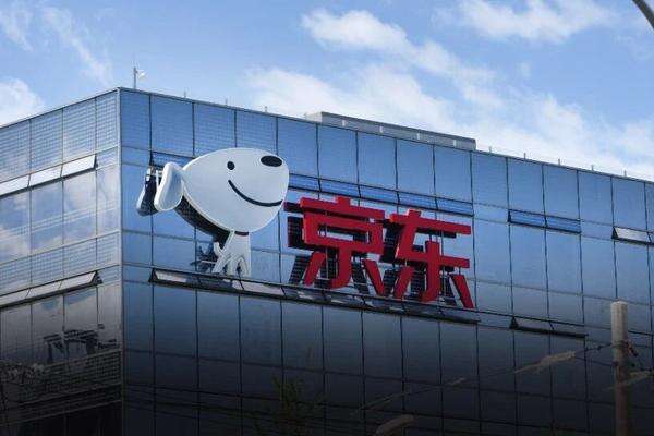 京東和Open AI前CTO Mira Murati,押注了同一個AI賽道