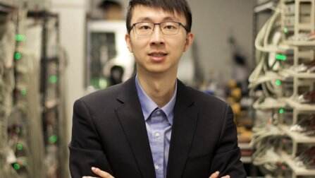 對話小米俞之奡:從泰坦合金到電池,AI正批量製造材料“六邊形戰士”