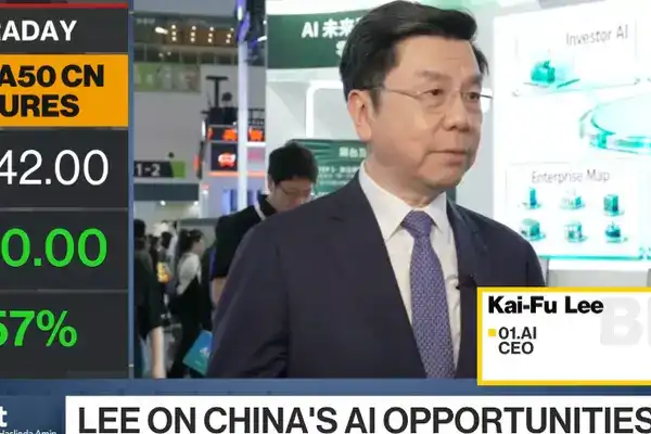 李開復向彭博社攤牌:明年盈利,2027港交所見